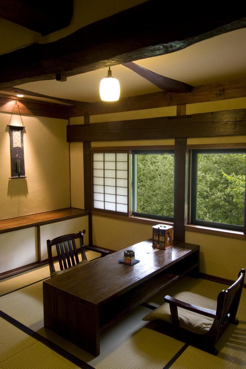 Hotel Yamazatonoiori Soene Takayama  Esterno foto