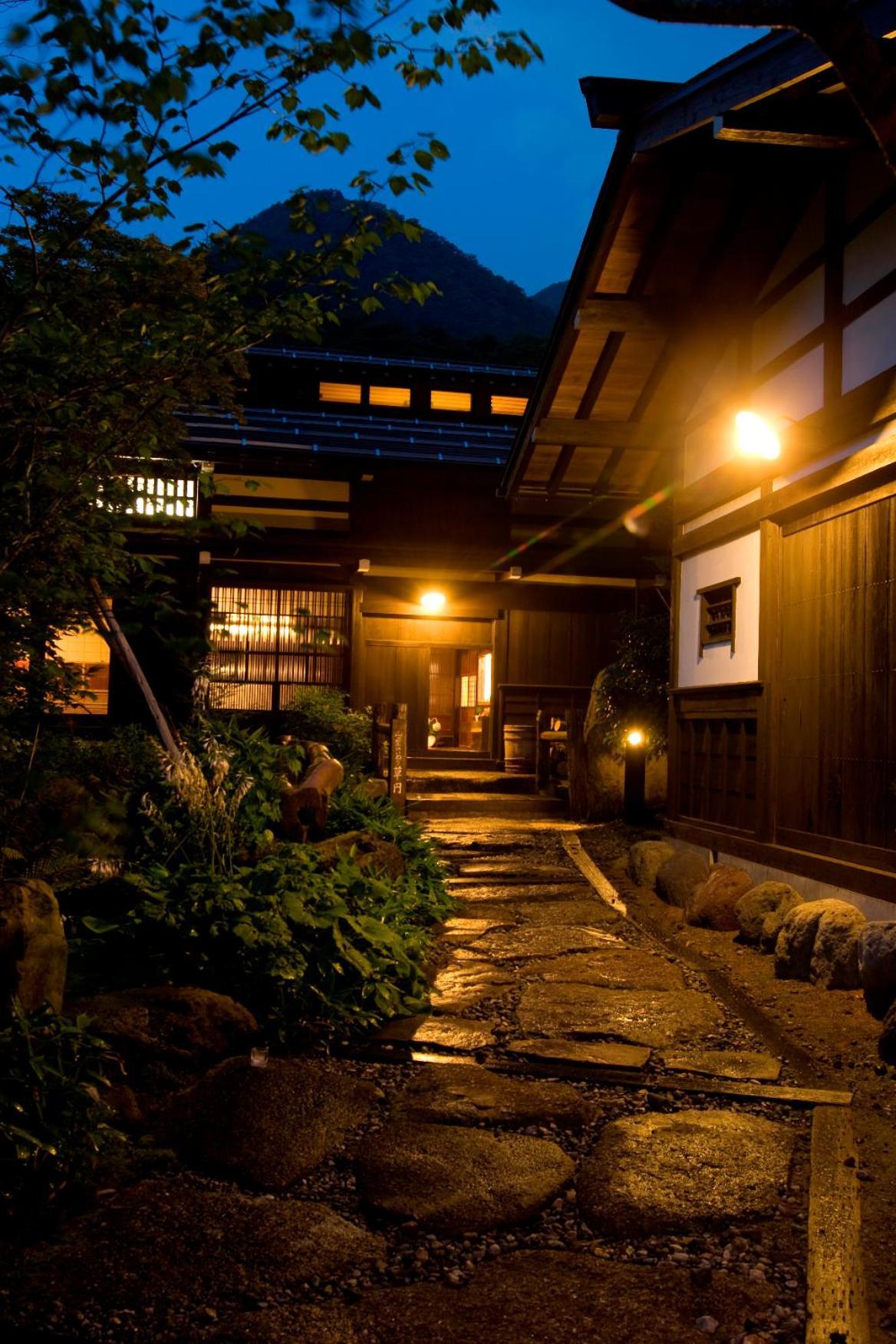 Hotel Yamazatonoiori Soene Takayama  Esterno foto