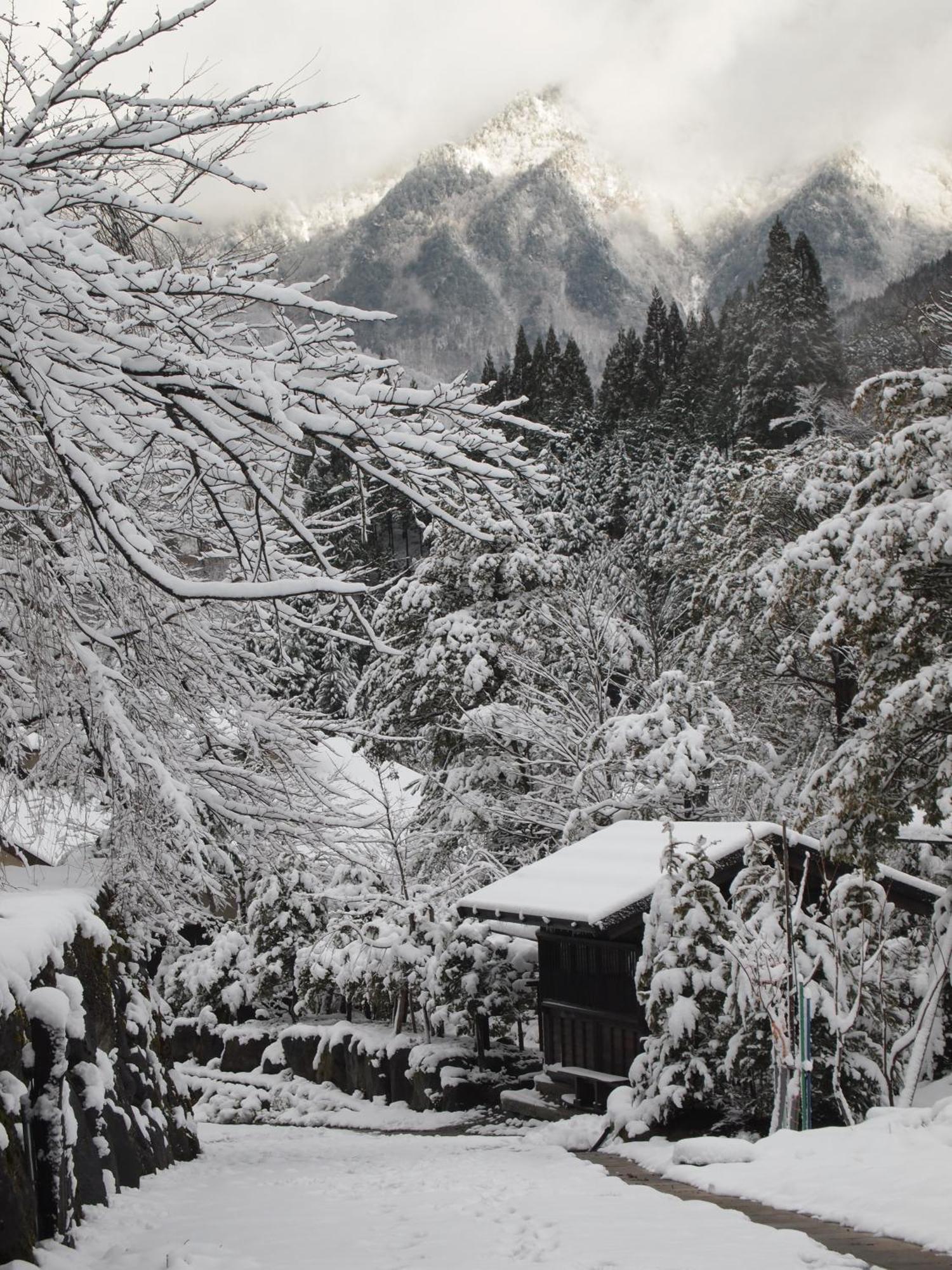 Hotel Yamazatonoiori Soene Takayama  Esterno foto